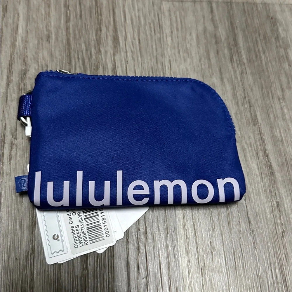 Lululemon Clippable Card Pouch - Picture 1 of 3
